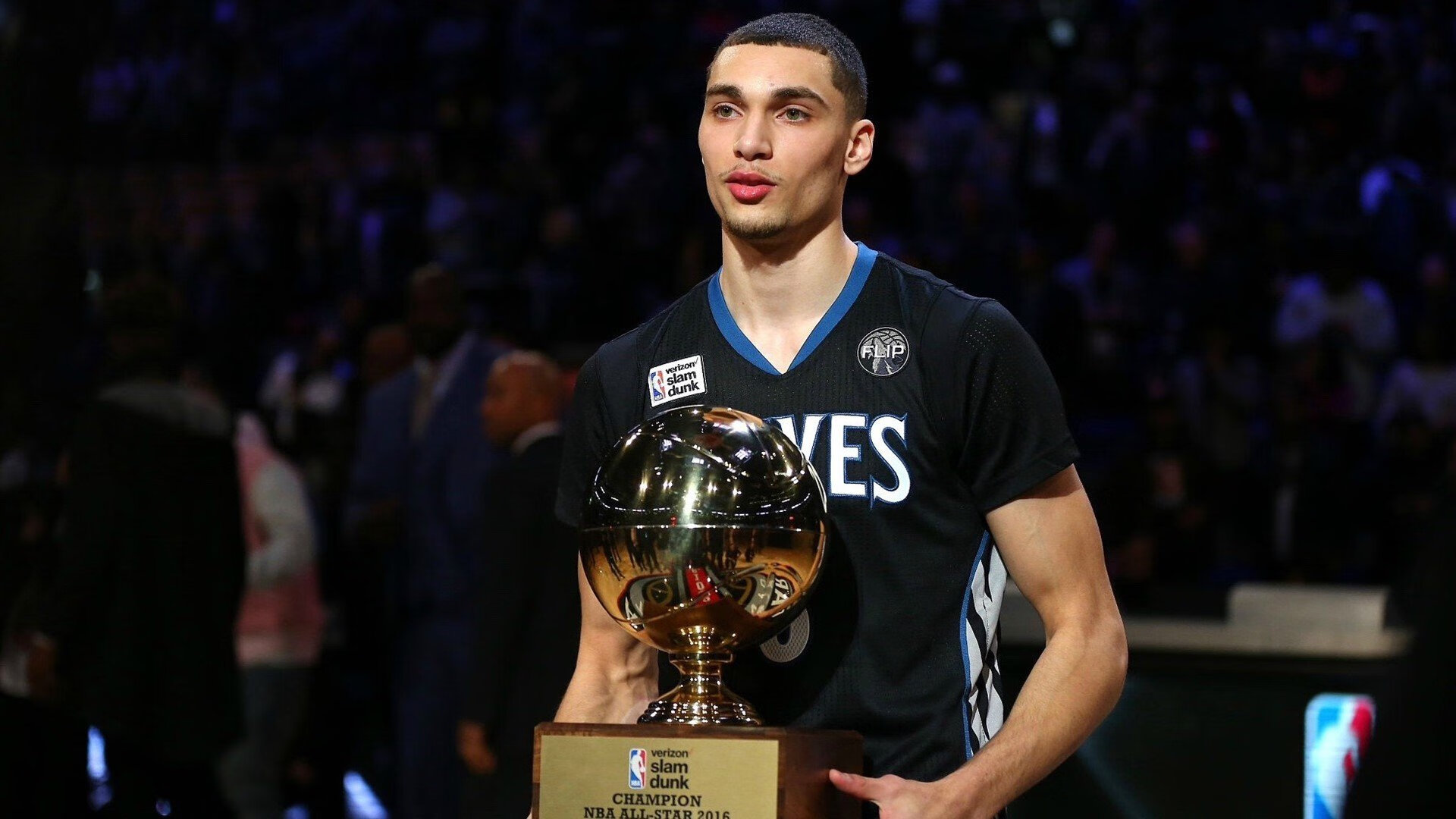 跨越时空的赛场，快船击溃辽宁，文班亚马2026接管世界